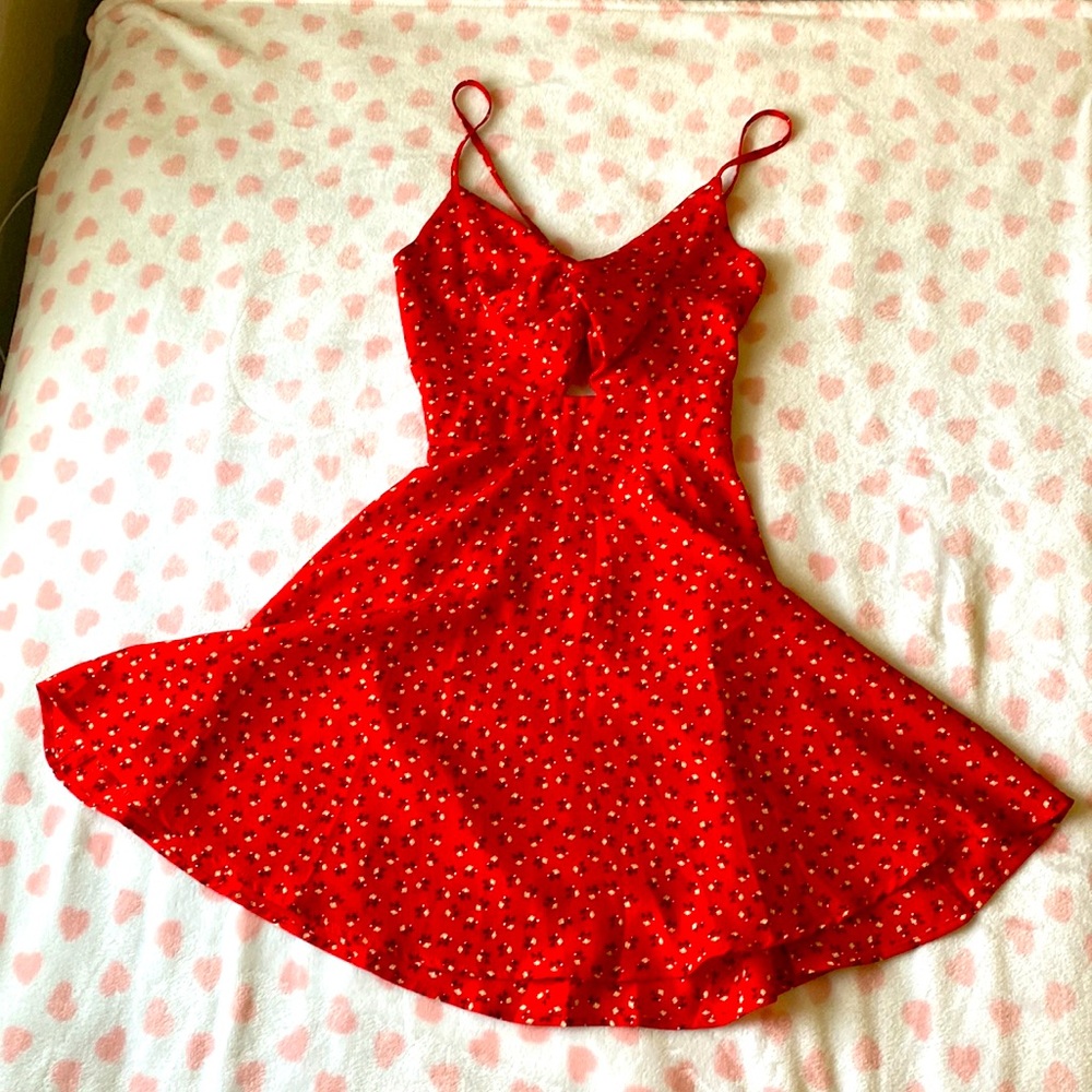 Twist Front Peekaboo Ditsy Floral Slip Dress